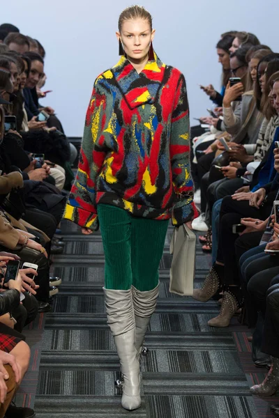Look 2